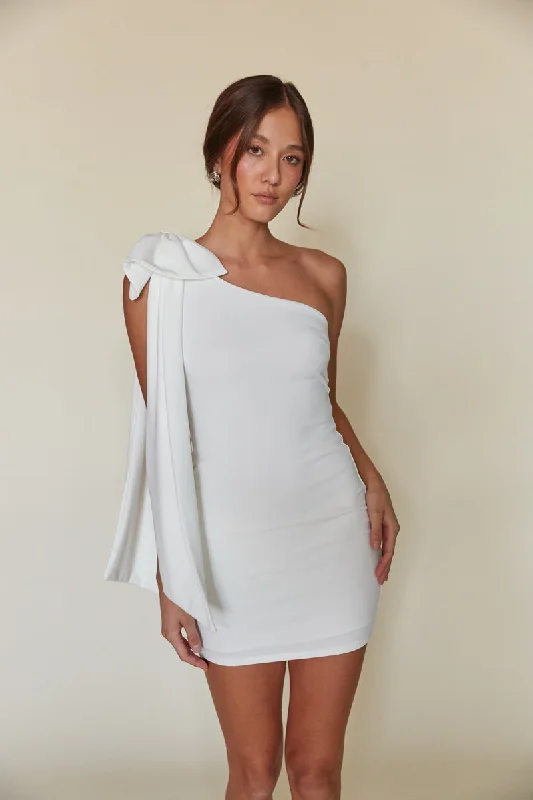 Mini dresses with belted waists for a defined silhouette Mischa One Shoulder Bow Bodycon Mini Dress Mini dresses with belted waists for a defined silhouette Mischa One Shoulder Bow Bodycon Mini Dress
