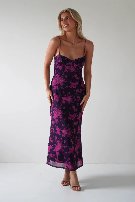 Velvet midi dresses in jewel tones for a glamorous winter event Merlo Low Back Midaxi Dress | Grape Print Velvet midi dresses in jewel tones for a glamorous winter event Merlo Low Back Midaxi Dress | Grape Print