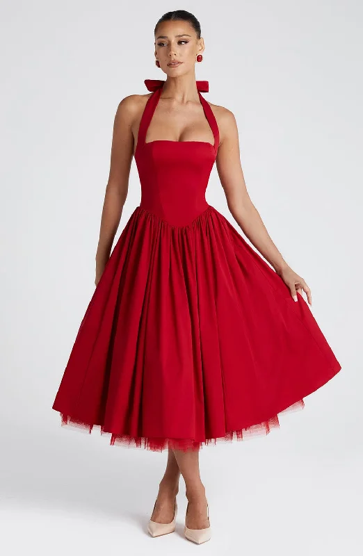Midi dresses with pleated bodices for a classic and tailored look Cressida Midi Dress - Red Midi dresses with pleated bodices for a classic and tailored look Cressida Midi Dress - Red