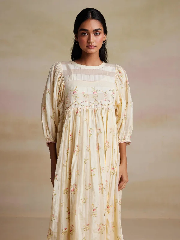Maxi - inspired midi dresses with flowing fabrics for a beachy vibe Painter’s Dream Silk Midi Dress Maxi - inspired midi dresses with flowing fabrics for a beachy vibe Painter’s Dream Silk Midi Dress