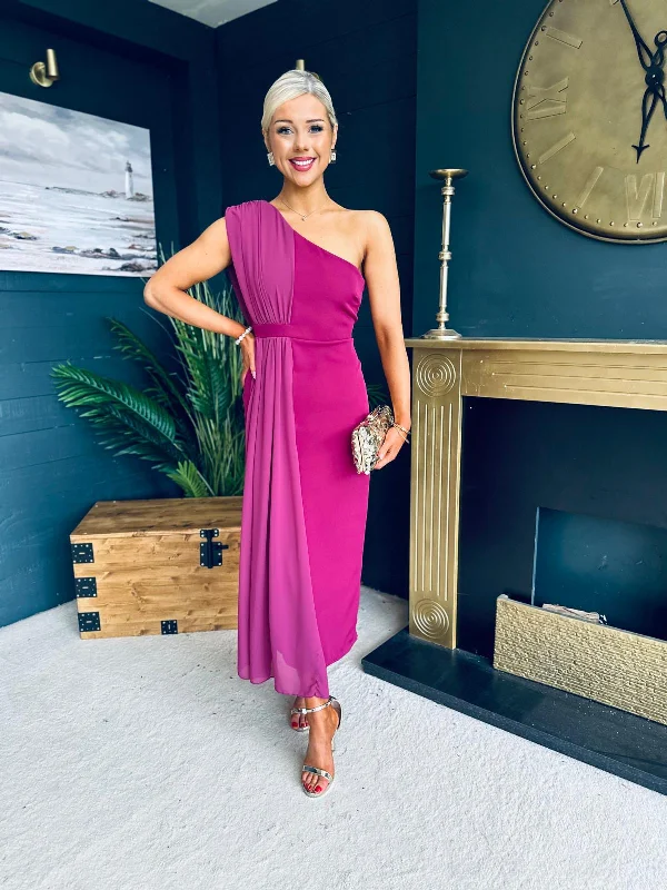 Midi dresses with empire waists for a flattering maternity option Nadine Two Tone Occasion Midi Dress Berry Midi dresses with empire waists for a flattering maternity option Nadine Two Tone Occasion Midi Dress Berry