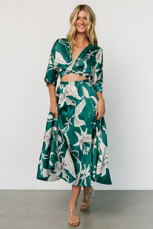 Midi dresses with printed lining for a hidden and stylish detail Avryll Front Tie Dress | Green
