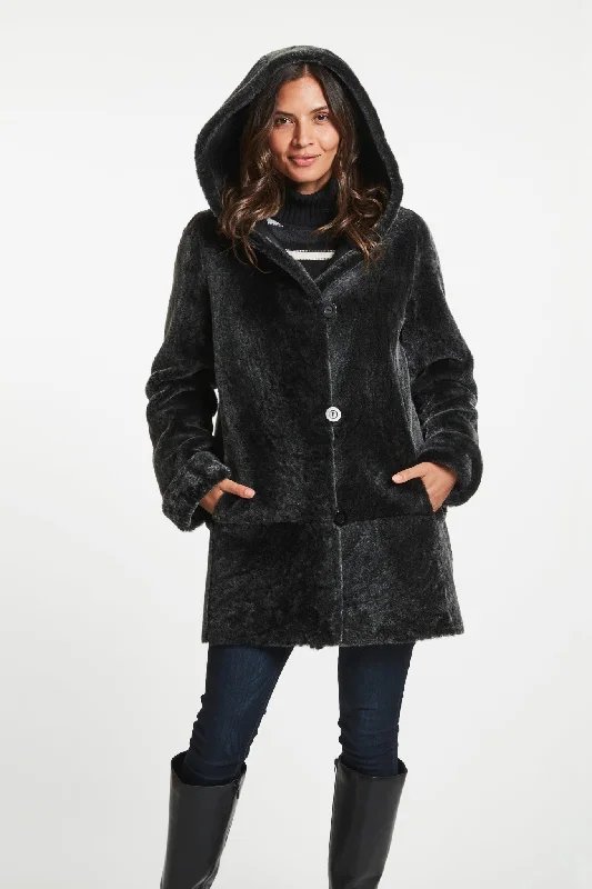 Petite women's wool blend coats with a tailored fit for a flattering silhouette#776 A-Line Reversible Shearling Topper Petite women's wool blend coats with a tailored fit for a flattering silhouette#776 A-Line Reversible Shearling Topper