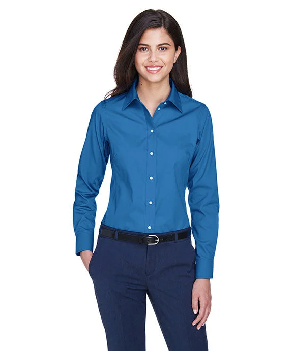 Women's long - sleeve cropped sweatshirt with ribbed cuffs for a snug fitD630W - Devon & Jones Ladies Crown Woven Collection™ Solid Oxford | French Blue Women's long - sleeve cropped sweatshirt with ribbed cuffs for a snug fitD630W - Devon & Jones Ladies Crown Woven Collection™ Solid Oxford | French Blue