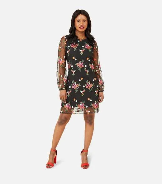 Ball Gown Women Dress with a Full Skirt for a Princess - like LookEmbroidered Floral Tunic Dress Ball Gown Women Dress with a Full Skirt for a Princess - like LookEmbroidered Floral Tunic Dress