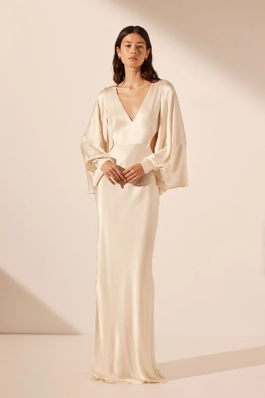 Off - the - Shoulder Women Dress for a Romantic and Feminine LookLA LUNE CIRCLE SLEEVE CUT OUT MAXI DRESS - CREAM Off - the - Shoulder Women Dress for a Romantic and Feminine LookLA LUNE CIRCLE SLEEVE CUT OUT MAXI DRESS - CREAM