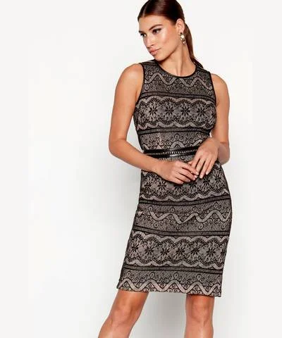 Ruffled Women Dress with Multiple Layers for a Playful and Girly StyleLace Chain Dress Ruffled Women Dress with Multiple Layers for a Playful and Girly StyleLace Chain Dress