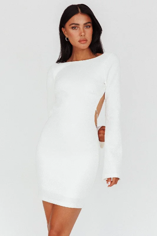 Sheath Women Dress with a Tailored Fit for a Professional LookLakshmi Long Sleeve Open Back Mini Dress White Sheath Women Dress with a Tailored Fit for a Professional LookLakshmi Long Sleeve Open Back Mini Dress White