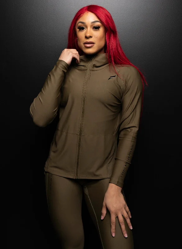 Women's quilted puffer jackets in a cropped silhouette for a modern twistNAVARAH JACKET - OLIVE Women's quilted puffer jackets in a cropped silhouette for a modern twistNAVARAH JACKET - OLIVE
