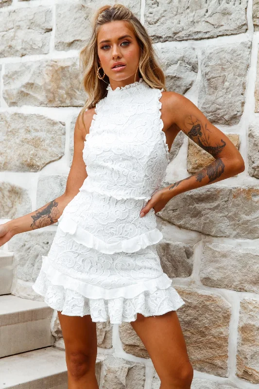 Printed Abstract Women Dress for a Modern and Artistic AppealOsiris Sleeveless High Neck Lace Dress White