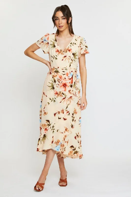 Plus Size Women Dress with a Flattering A - Line Cut for Comfort and StylePrint Midi Dress Short Sleeve V Neck Plus Size Women Dress with a Flattering A - Line Cut for Comfort and StylePrint Midi Dress Short Sleeve V Neck