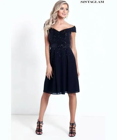 Maxi Women Dress with Floral Print for a Bohemian VibeSequin Bardot Dress Black