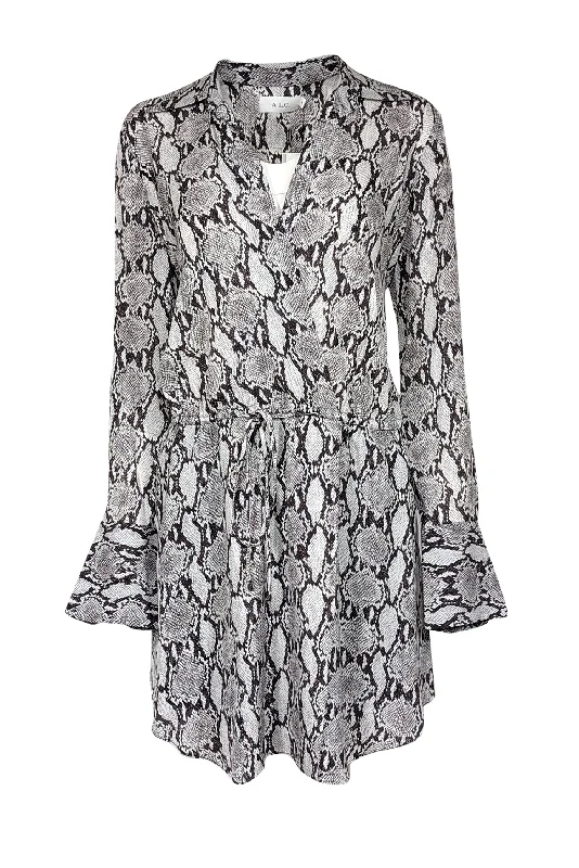 Ruffled Women Dress with Multiple Layers for a Playful and Girly Style Ruffled Women Dress with Multiple Layers for a Playful and Girly Style A.L.C. - White & Grey Snakeskin Print Silk Dress Sz 8 Ruffled Women Dress with Multiple Layers for a Playful and Girly Style Ruffled Women Dress with Multiple Layers for a Playful and Girly Style A.L.C. - White & Grey Snakeskin Print Silk Dress Sz 8