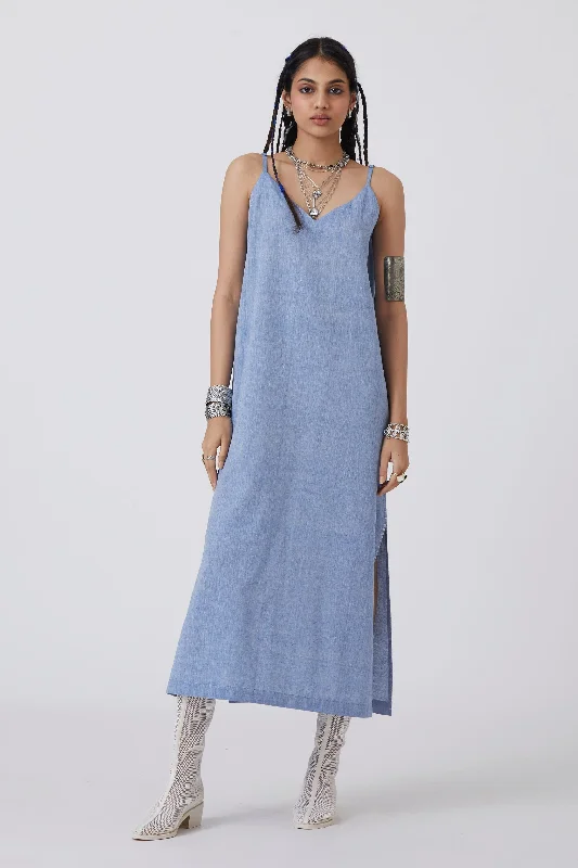 Maxi Women Dress with Floral Print for a Bohemian Vibe Maxi Women Dress with Floral Print for a Bohemian Vibe Aliki - Dress Maxi Women Dress with Floral Print for a Bohemian Vibe Maxi Women Dress with Floral Print for a Bohemian Vibe Aliki - Dress