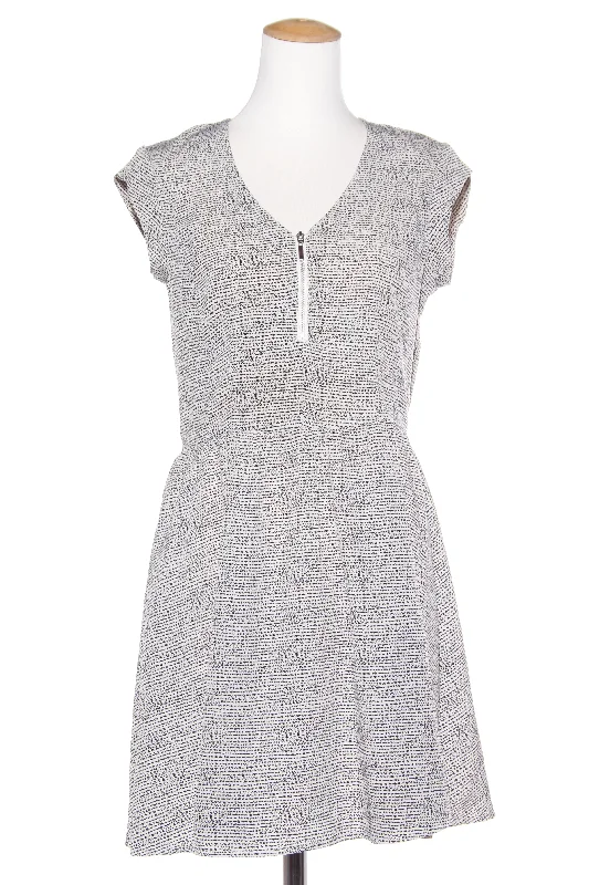 Sheath Women Dress with a Tailored Fit for a Professional Look Sheath Women Dress with a Tailored Fit for a Professional Look H&M - Monochrome print dress! 10 Sheath Women Dress with a Tailored Fit for a Professional Look Sheath Women Dress with a Tailored Fit for a Professional Look H&M - Monochrome print dress! 10