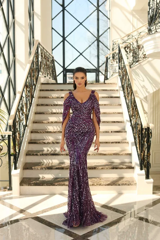Pleated Women Dress with a Timeless and Elegant Texture Pleated Women Dress with a Timeless and Elegant Texture Nicoletta LUX009 Pleated Women Dress with a Timeless and Elegant Texture Pleated Women Dress with a Timeless and Elegant Texture Nicoletta LUX009
