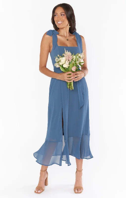 Maxi dresses with a pleated skirt for a timeless and elegant appearanceClaire Midi Dress ~ Slate Blue Chiffon Maxi dresses with a pleated skirt for a timeless and elegant appearanceClaire Midi Dress ~ Slate Blue Chiffon