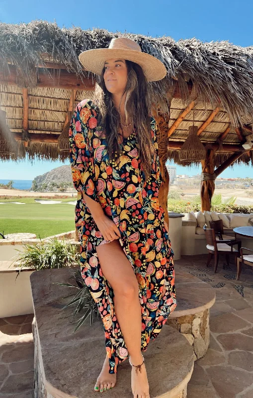 Maxi dresses with a paisley print for a classic and elegant styleHana TruMu ~ Fruity Tango Maxi dresses with a paisley print for a classic and elegant styleHana TruMu ~ Fruity Tango
