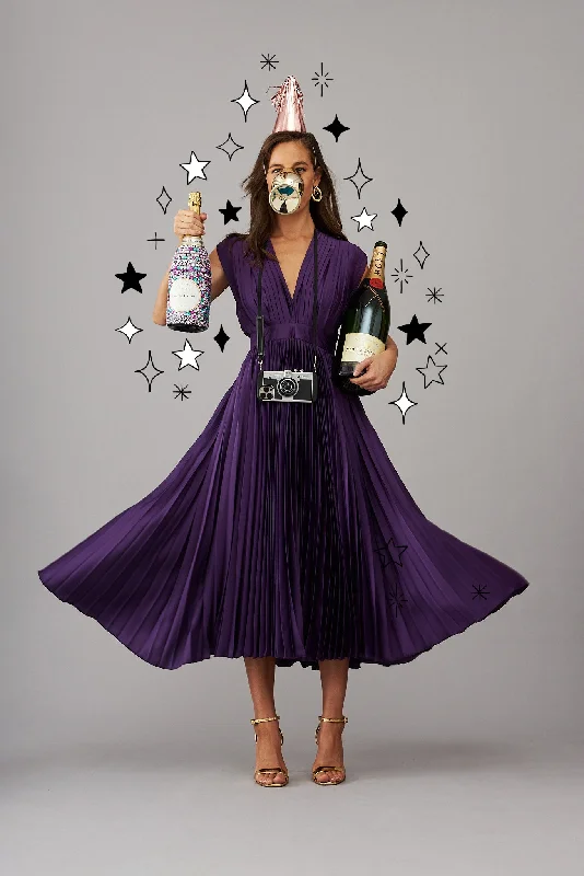 Midi dresses with denim fabric for a casual yet stylish day outAnetta Midi Dress In Pleated In Purple Satin