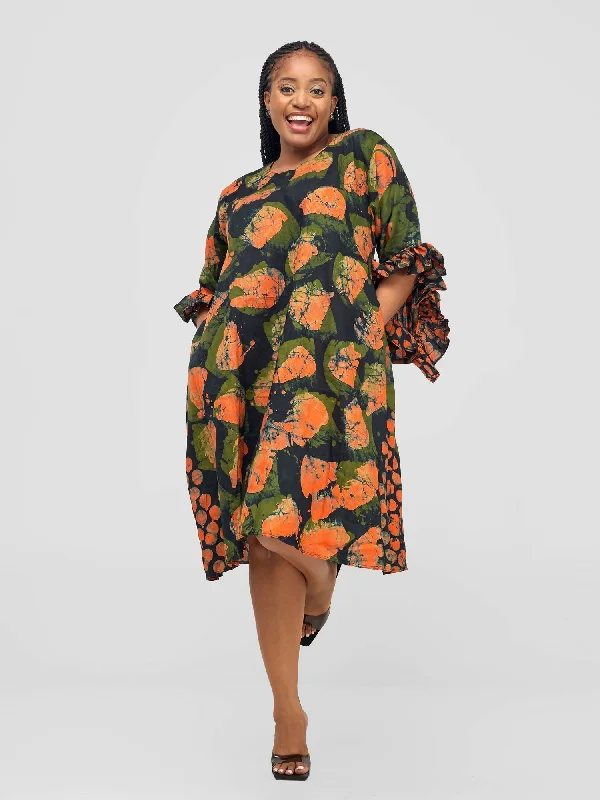 Midi dresses with keyhole backs for a flirty and unexpected detailInroses Hub Batiki Dress - Orange / Black