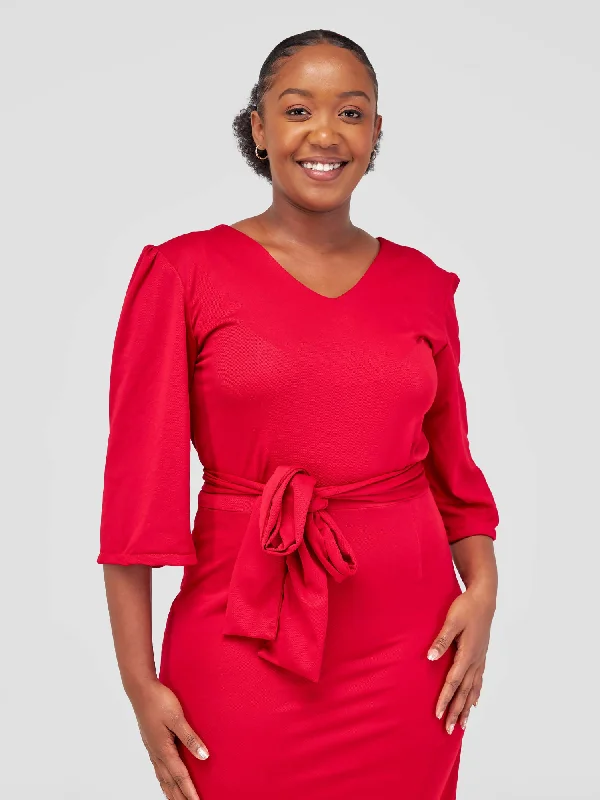 Midi dresses with fringe details for a fun and energetic styleJuka Closet Midi Dress - Red Maroon Midi dresses with fringe details for a fun and energetic styleJuka Closet Midi Dress - Red Maroon