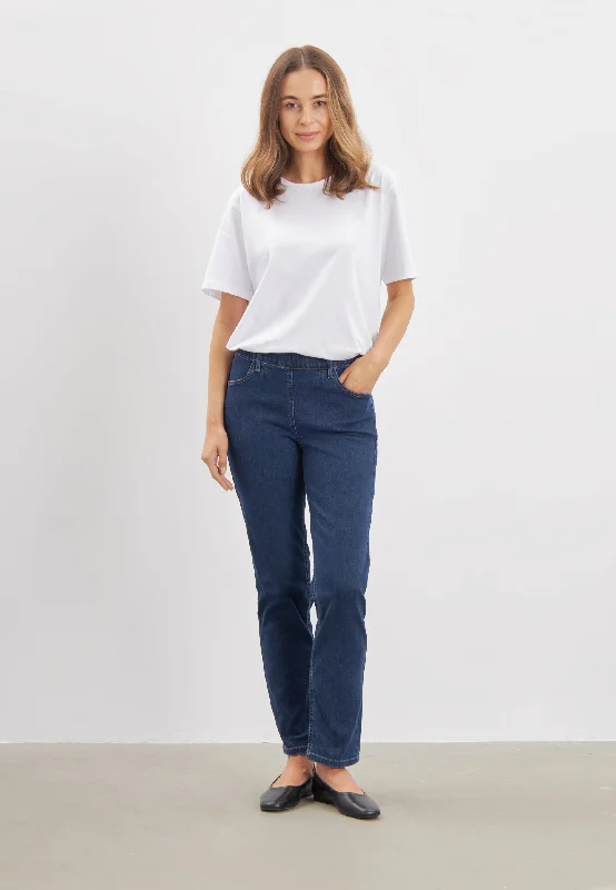 Button - fly women jeans with a traditional touchKelly Regular - Short Length - Dark Blue Denim Button - fly women jeans with a traditional touchKelly Regular - Short Length - Dark Blue Denim