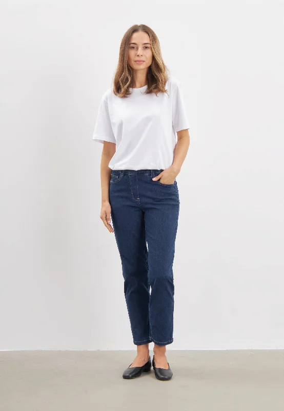 Stretch women jeans for enhanced mobility and comfortHannah Regular - Ekstra Short Length - Dark Blue Denim Stretch women jeans for enhanced mobility and comfortHannah Regular - Ekstra Short Length - Dark Blue Denim