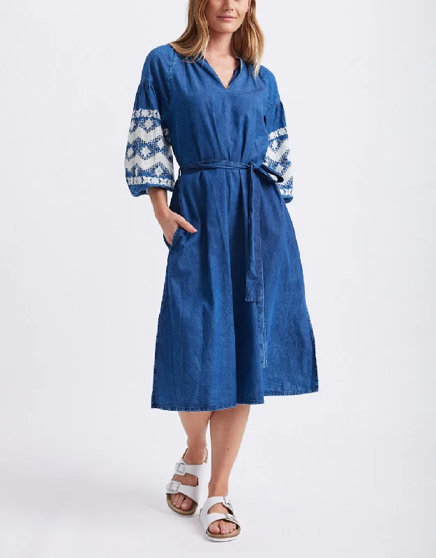 Cargo women jeans with multiple pockets for added functionalityAmara Denim Dress - Dark Denim Cargo women jeans with multiple pockets for added functionalityAmara Denim Dress - Dark Denim
