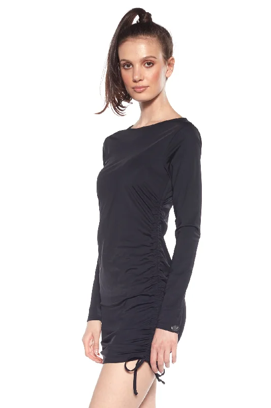 Acid - wash women jeans with a retro finishLong-Sleeved Cable-Shirred Dress - Black