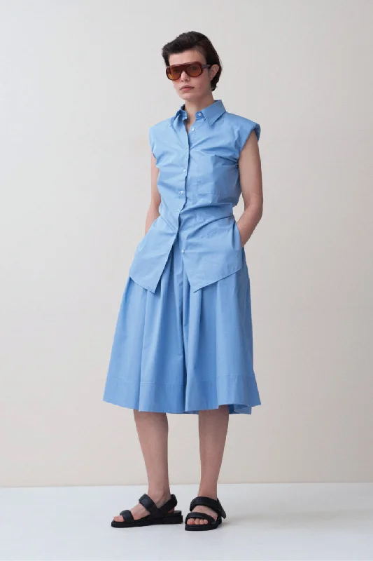 Button - fly women jeans with a traditional touchRika Studios Julie Open Back Shirt - Cloud Button - fly women jeans with a traditional touchRika Studios Julie Open Back Shirt - Cloud