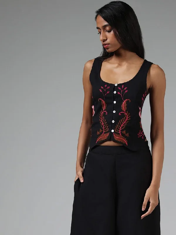 Women's pants with wrinkle - resistant material Cargo women jeans with multiple pockets for added functionality Bombay Paisley Motif Embroidered Black Blended Linen Top