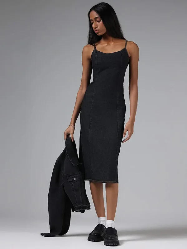 Women's leather moto pants Wide - leg women jeans for a modern and relaxed vibe Nuon Grey Slim Fit Denim Dress Women's leather moto pants Wide - leg women jeans for a modern and relaxed vibe Nuon Grey Slim Fit Denim Dress