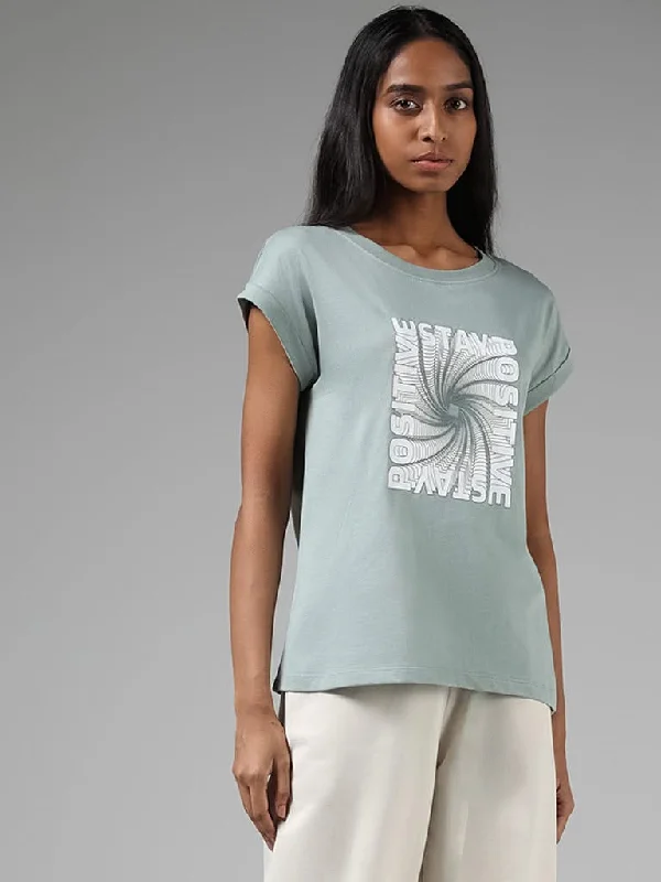 Women's nursing work pants Straight - leg women jeans with a classic and timeless appeal Studiofit Green Typographic Printed Cotton T-Shirt Women's nursing work pants Straight - leg women jeans with a classic and timeless appeal Studiofit Green Typographic Printed Cotton T-Shirt