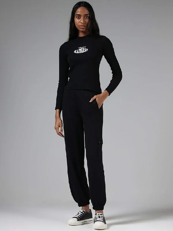 Women's lace - trimmed evening pants Light - wash women jeans for a fresh and summery appearance Studiofit Solid Black Relaxed-Fit Mid-Rise Cargo Joggers Women's lace - trimmed evening pants Light - wash women jeans for a fresh and summery appearance Studiofit Solid Black Relaxed-Fit Mid-Rise Cargo Joggers