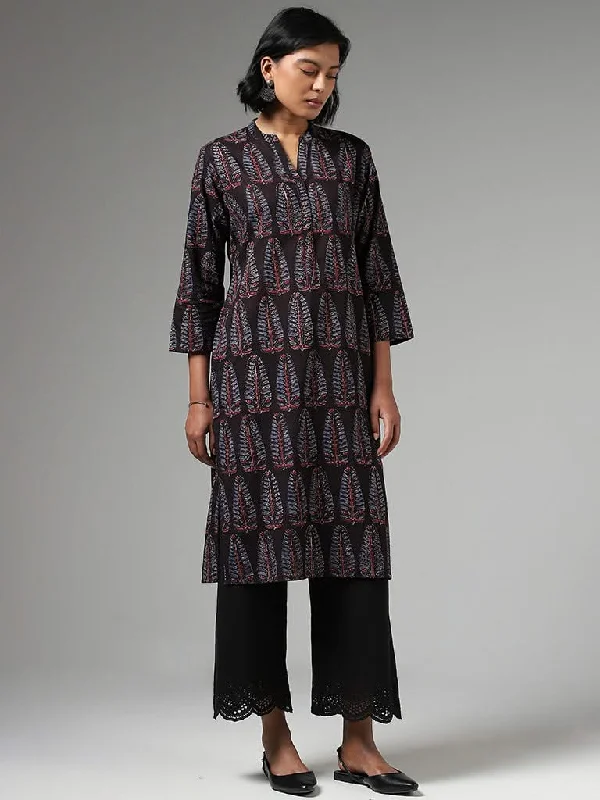 Women's designer brand pants High - rise flare women jeans for a 70s - inspired look Utsa Butta Printed Black Kurta Women's designer brand pants High - rise flare women jeans for a 70s - inspired look Utsa Butta Printed Black Kurta