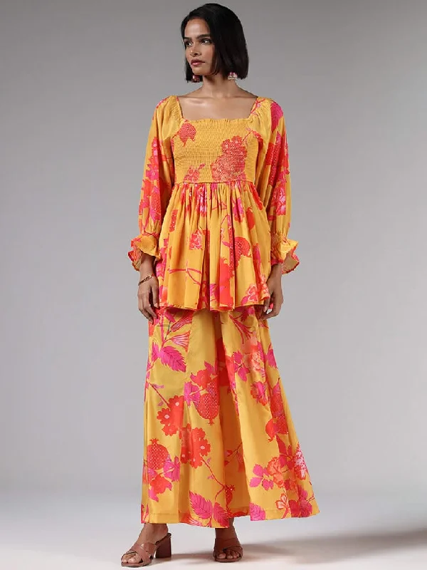 Women's zipper - detail fashion pants Jeggings women jeans combining the comfort of leggings and style of jeans Vark Yellow Floral Print Smocked Kurti & Palazzos Set Women's zipper - detail fashion pants Jeggings women jeans combining the comfort of leggings and style of jeans Vark Yellow Floral Print Smocked Kurti & Palazzos Set