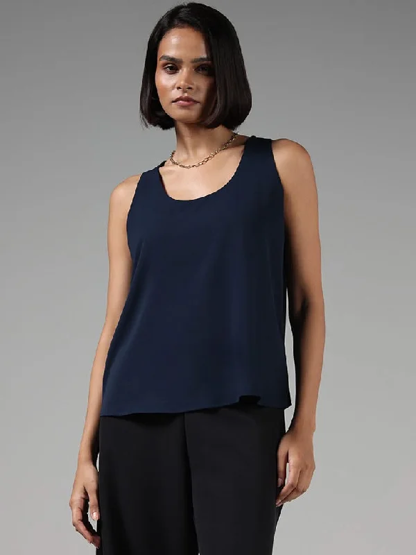Women's pants for theme park visits Mom jeans for a nostalgic and casual look Wardrobe Solid Navy Blue Top Women's pants for theme park visits Mom jeans for a nostalgic and casual look Wardrobe Solid Navy Blue Top