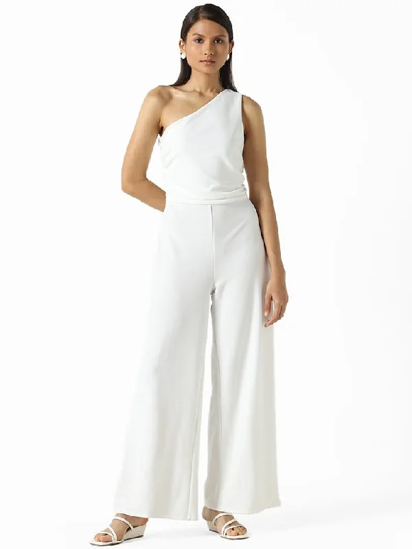 Women's pants with stretch panels Light - wash women jeans for a fresh and summery appearance Wardrobe Solid White One-Shoulder Jumpsuit Women's pants with stretch panels Light - wash women jeans for a fresh and summery appearance Wardrobe Solid White One-Shoulder Jumpsuit