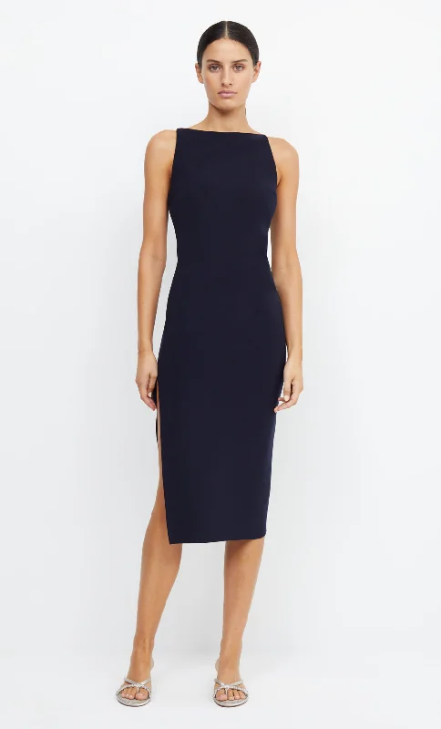 Maxi dresses with cut - out details on the sides for a modern edgeBE MINE TUCK DRESS - INK Maxi dresses with cut - out details on the sides for a modern edgeBE MINE TUCK DRESS - INK