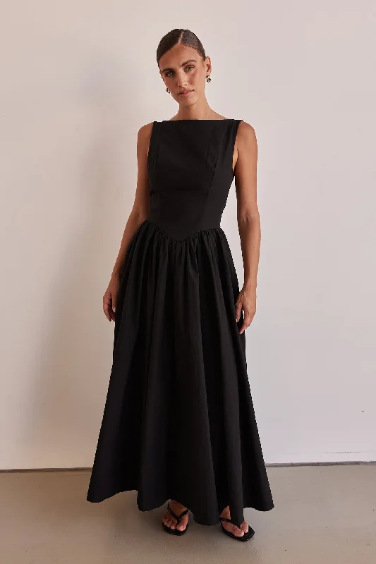 Maxi dresses with beaded embellishments for a fancy and luxurious eventDevin Maxi Dress (Black) Maxi dresses with beaded embellishments for a fancy and luxurious eventDevin Maxi Dress (Black)