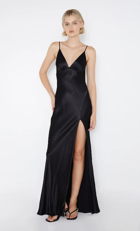 Maxi dresses with mesh panels for a sexy and trendy appearanceREN SPLIT MAXI DRESS - BLACK Maxi dresses with mesh panels for a sexy and trendy appearanceREN SPLIT MAXI DRESS - BLACK