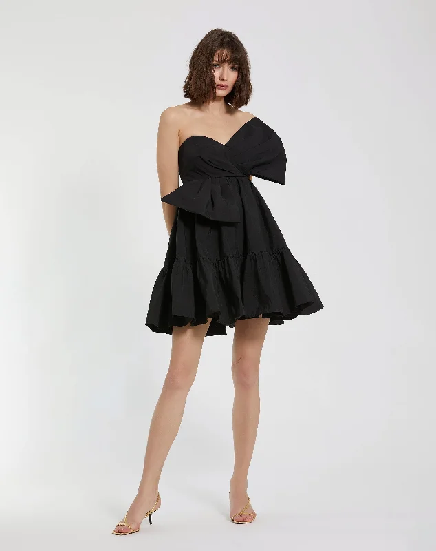 Mini dresses with pleated skirts for a classic lookFaille Strapless Twist Bow Mini Dress Mini dresses with pleated skirts for a classic lookFaille Strapless Twist Bow Mini Dress