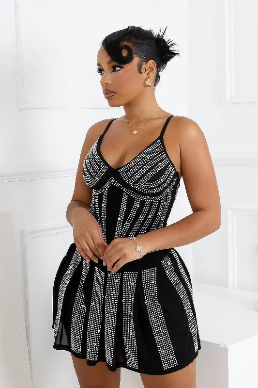 Cocktail dresses with a pom - pom trim and a short - sleeved styleMarie Mesh Rhinestone Pleated Mini Dress Cocktail dresses with a pom - pom trim and a short - sleeved styleMarie Mesh Rhinestone Pleated Mini Dress