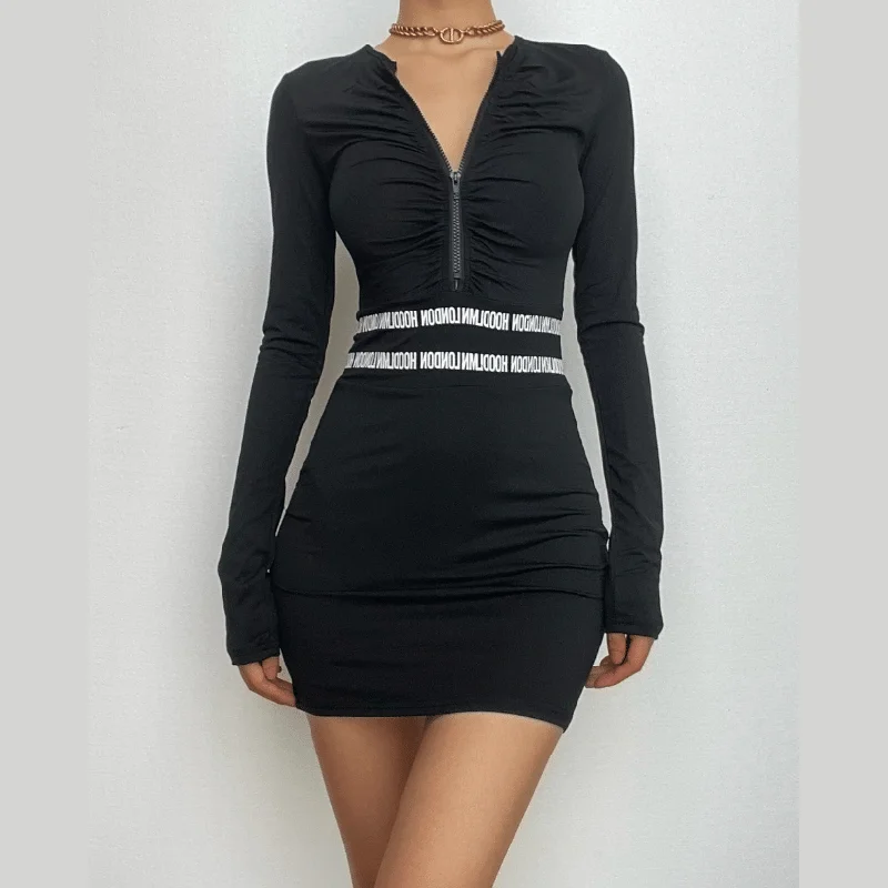 Bow - backed cocktail dresses with a fit - and - flare silhouetteBerryBetty - Ruched zip-up long sleeve contrast mini dress Bow - backed cocktail dresses with a fit - and - flare silhouetteBerryBetty - Ruched zip-up long sleeve contrast mini dress