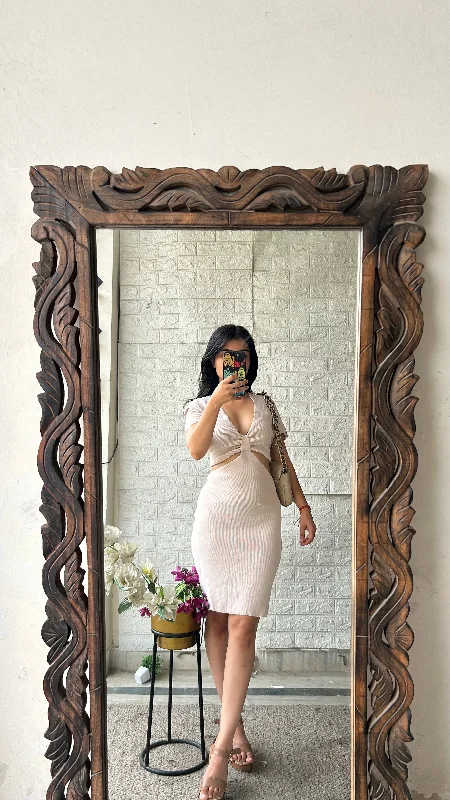 Bodycon dress with a thigh - high slit​Sexy dress 36-38 bust/l:32
