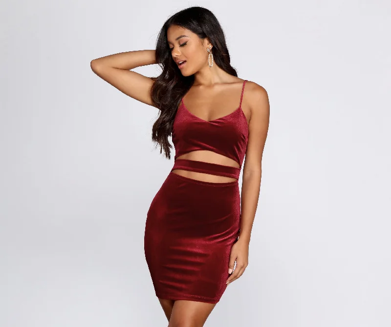 Satin - lined cocktail dresses with a lace outer layerVisions Of Velvet Mini Dress