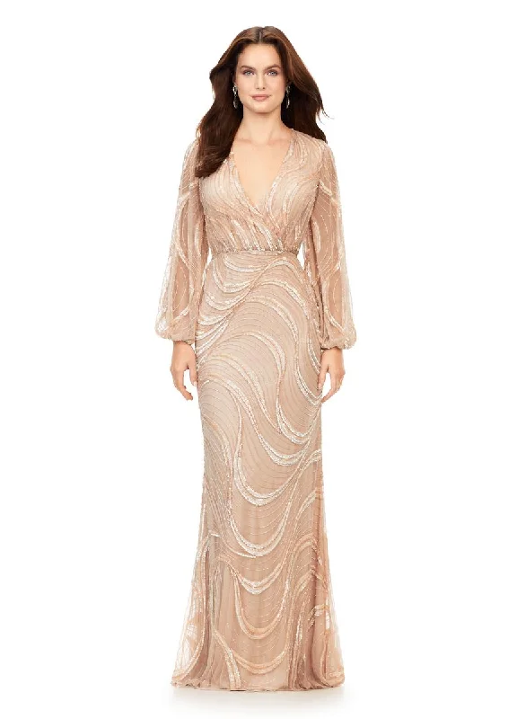 Party dresses with a ruched fabric for a textured and flattering effectASHLEYlauren Dress 11210 Party dresses with a ruched fabric for a textured and flattering effectASHLEYlauren Dress 11210