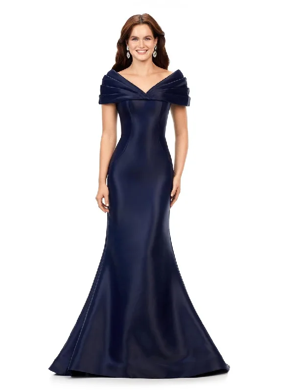 Velvet party dresses in rich jewel tones for a sophisticated appearance​ASHLEYlauren Dress 11300