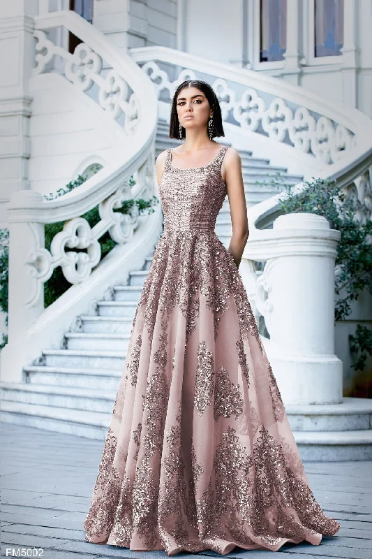 Prom dresses with ruched bodices and organza sleeves for a romantic lookAzzure Couture FM5002 Prom dresses with ruched bodices and organza sleeves for a romantic lookAzzure Couture FM5002