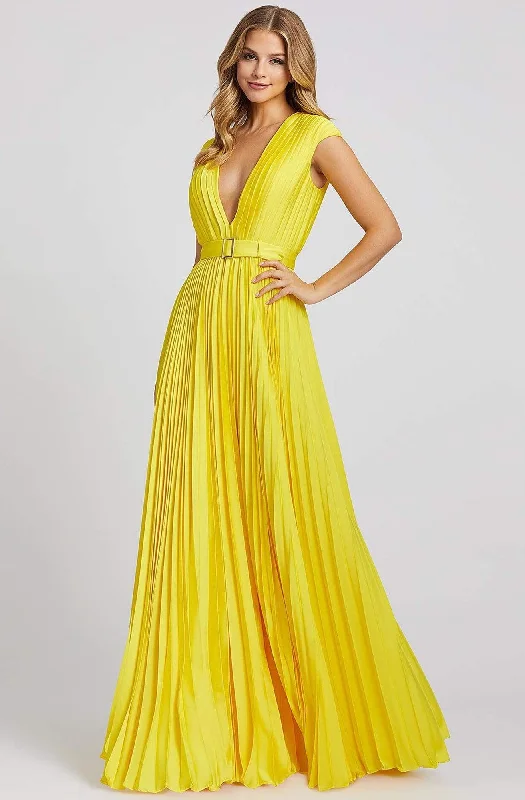 Prom dresses with lace - up side panels and ruffled bodices for a feminine and detailed lookIeena Duggal - 26285I Deep V Neck Pleated Flowy Junior Prom Gown Prom dresses with lace - up side panels and ruffled bodices for a feminine and detailed lookIeena Duggal - 26285I Deep V Neck Pleated Flowy Junior Prom Gown